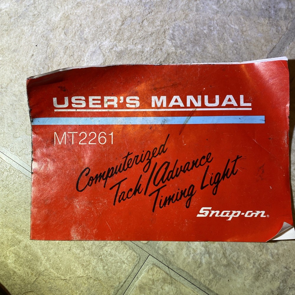 Snap On Computerized Tach/Advance Timing Light Model MT2261 with Case