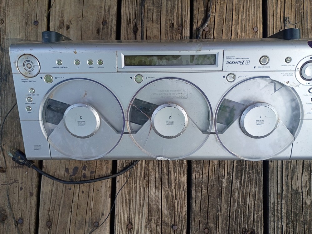 Emerson triple -play linear 3 disc CD changer model MS3103