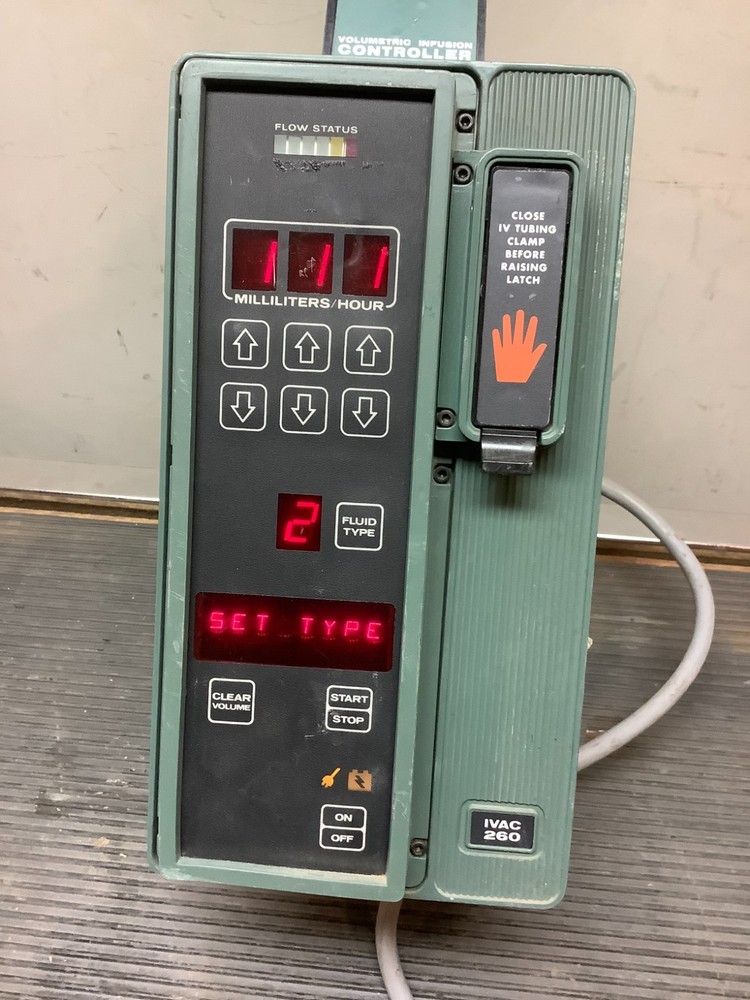 IVAC 260 VOLUMETRIC INFUSION CONTROLLER