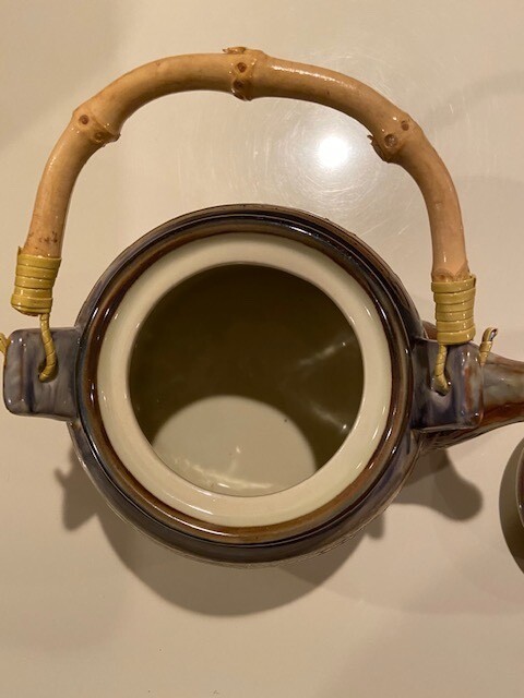 Studio Art Pottery Ceramic Textured Glazed Teapot w/Bamboo Handle Awesome EUC
