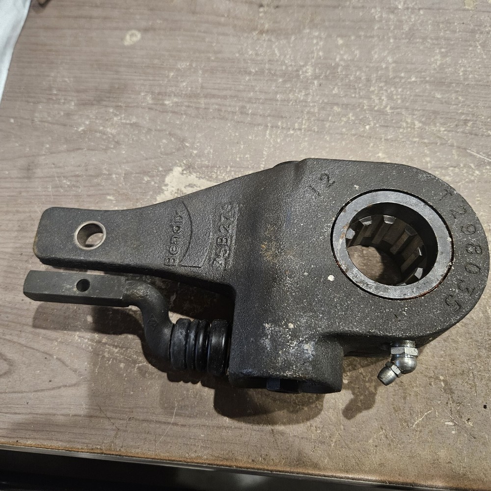 Bendix Slack Adjuster 065170 (no clevis)