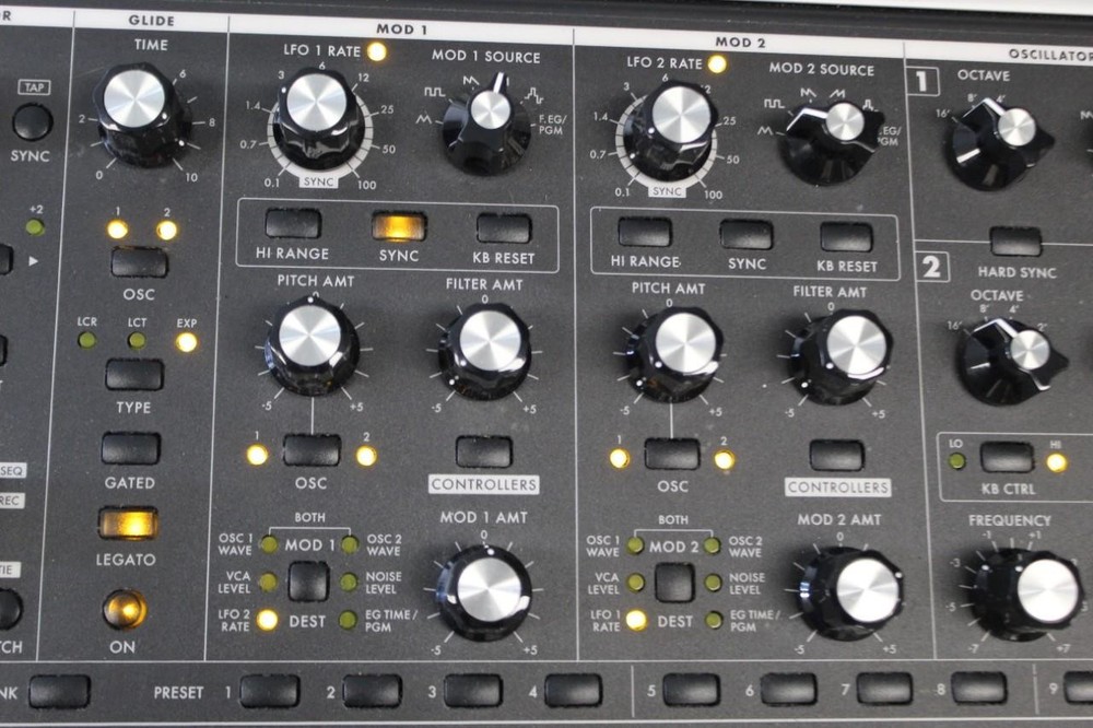 Moog Subsequent 37 (2-Note) Paraphonic Analog Synthesizer