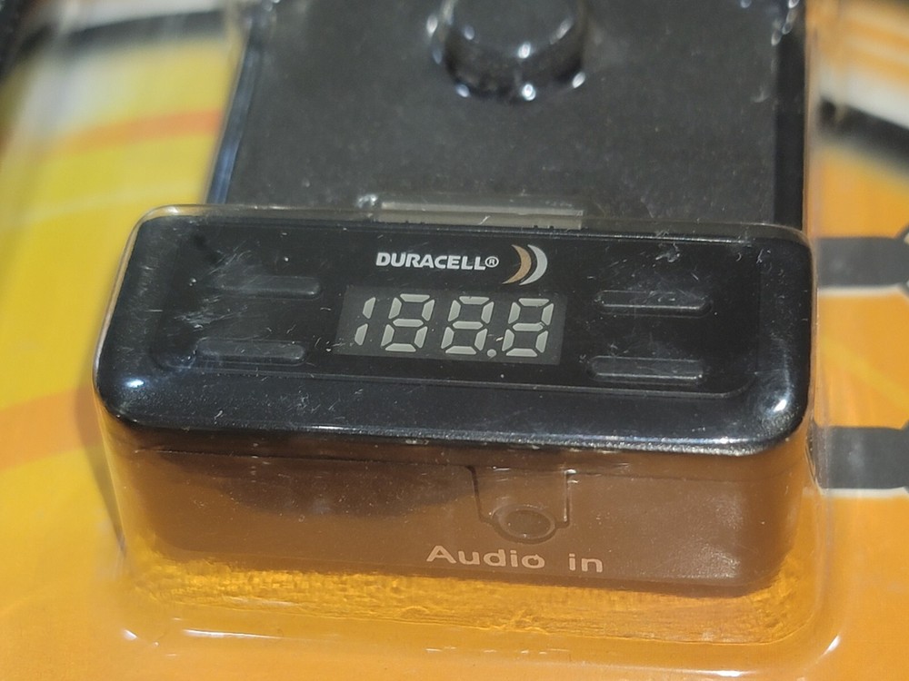 Duracell Gooseneck FM Transmitter & Charging Dock DU1815 Dockable Ipod Iphone