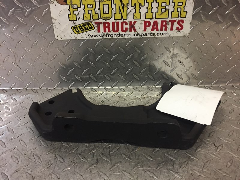Cummins N14 Engine Mount E8HT-6028-CC (548-11220)