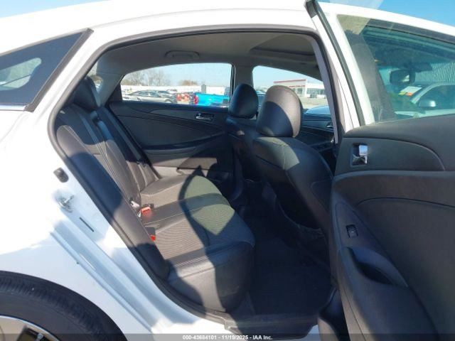Fuse Box Engine Compartment VIN C 8th Digit Fits 11-14 SONATA 4930390