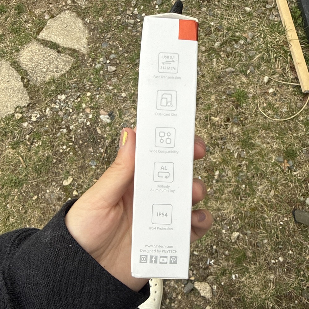 PGYTECH CreateMate High-Speed Card Reader Case