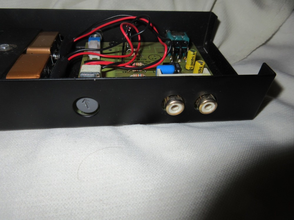 Harman/Kardon Square Wave Generator For Portable Testing Battery-Powered Signal