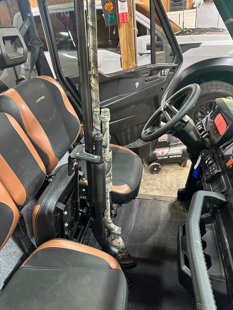 Can Am Defender Extendable Gun Rack / Mount - Middle Seat