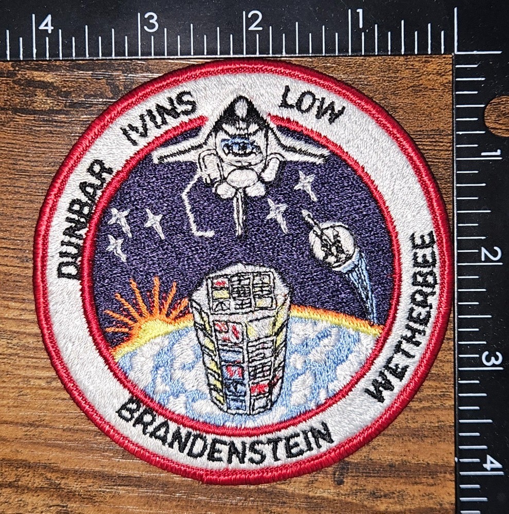 NASA Space Shuttle Mission STS-32 Dunbar Ivins Low Brandenstein Wetherbee Patch