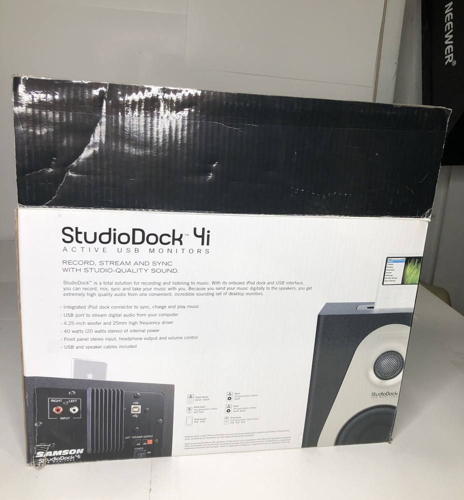 Studio Dock Active USB Monitors Samsung - Open Box