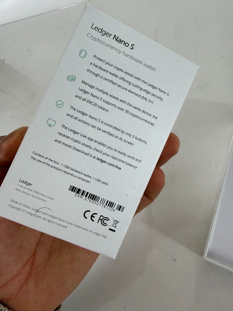 Ledger Nano S USB Hardware Wallet, Bitcoin Ethereum