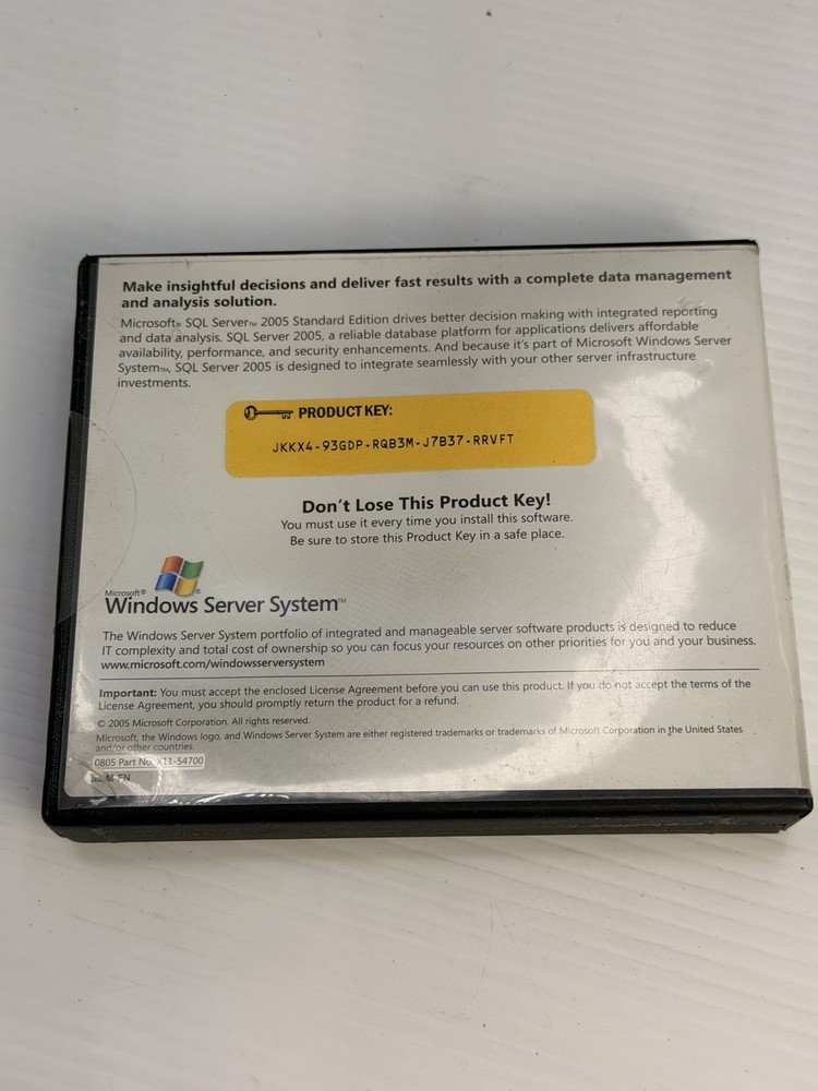 Microsoft SQL Server 2005 Standard Edition CD w/ Case Product Key