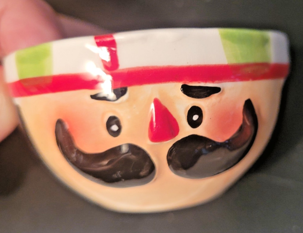 Pier 1 Nutcracker Nesting Measuring Cups and Spoons