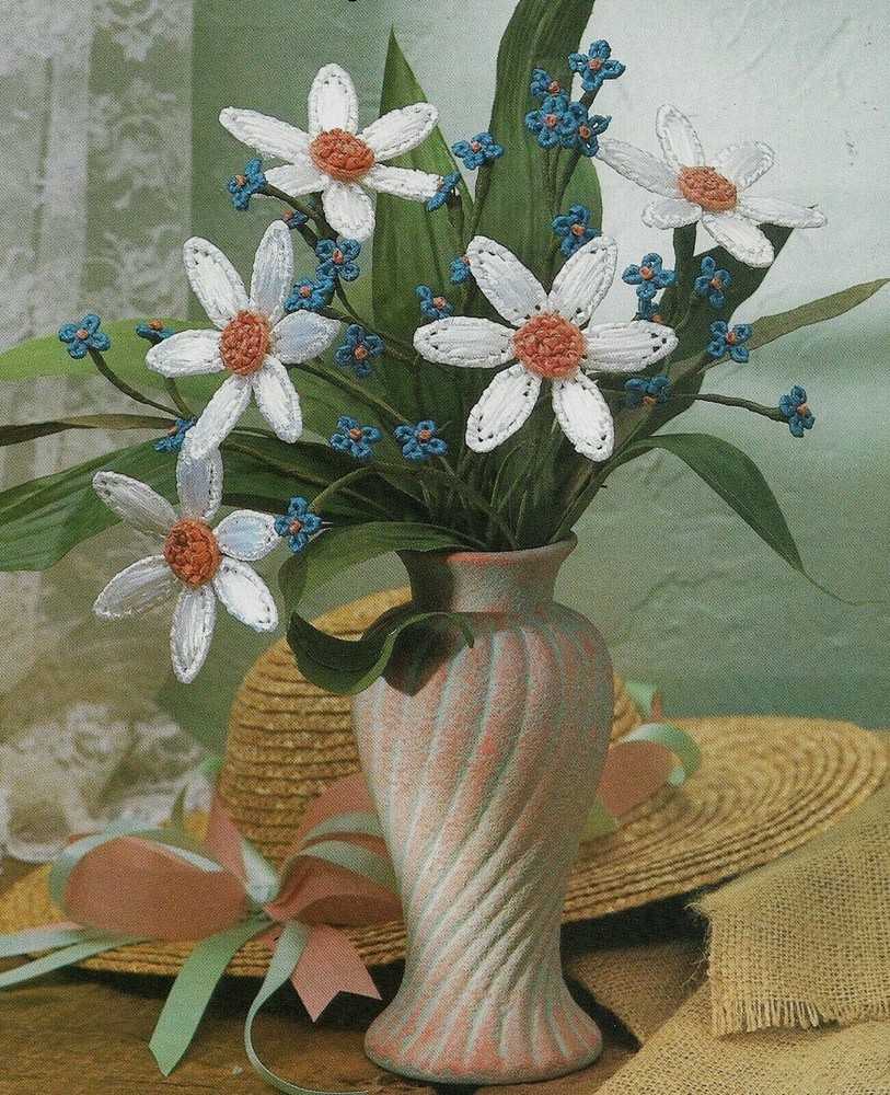 MAY FLOWERS DAISIES HOME DECOR PLASTIC CANVAS PATTERN INSTRUCTIONS
