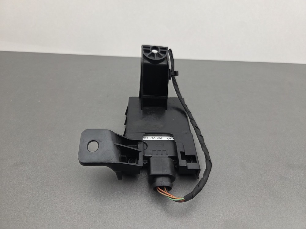 2019-2024 VW JETTA - REAR Blind SPOT Detection Control Module OEM