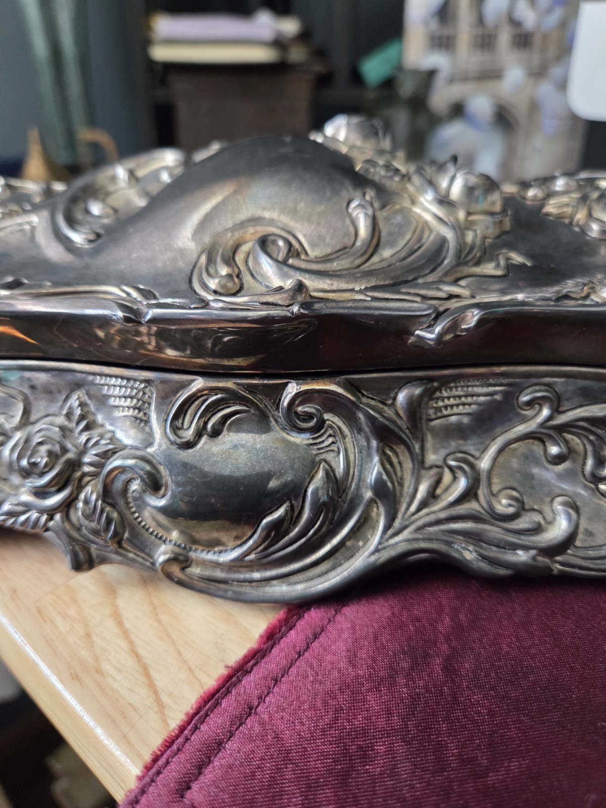 Vintage Wallace Silverplated Art Nouveau Jewelry Musicbox 1950-1960s Coffin Shap