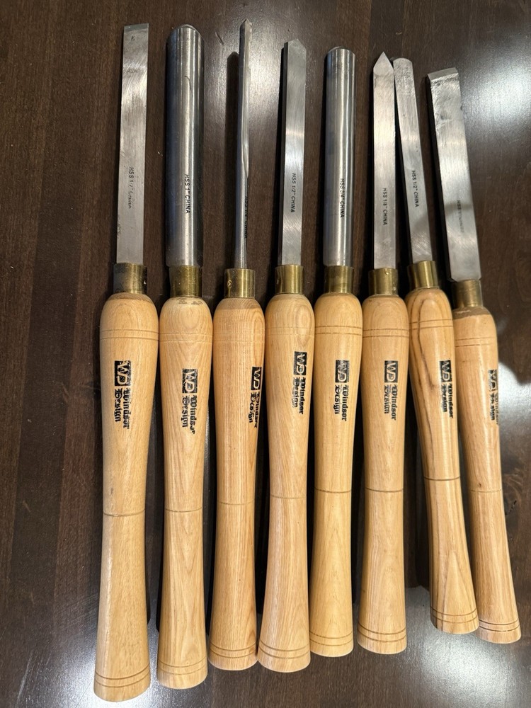 8 wood turning chisels and gouges