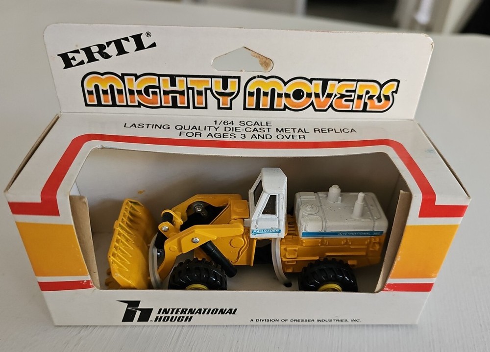 ERTL Mighty Movers Wheel Loader #1850 1/64 Scale Die Cast