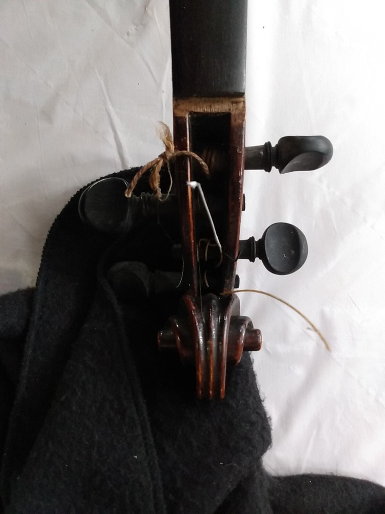 Interesting Old Fine Violin