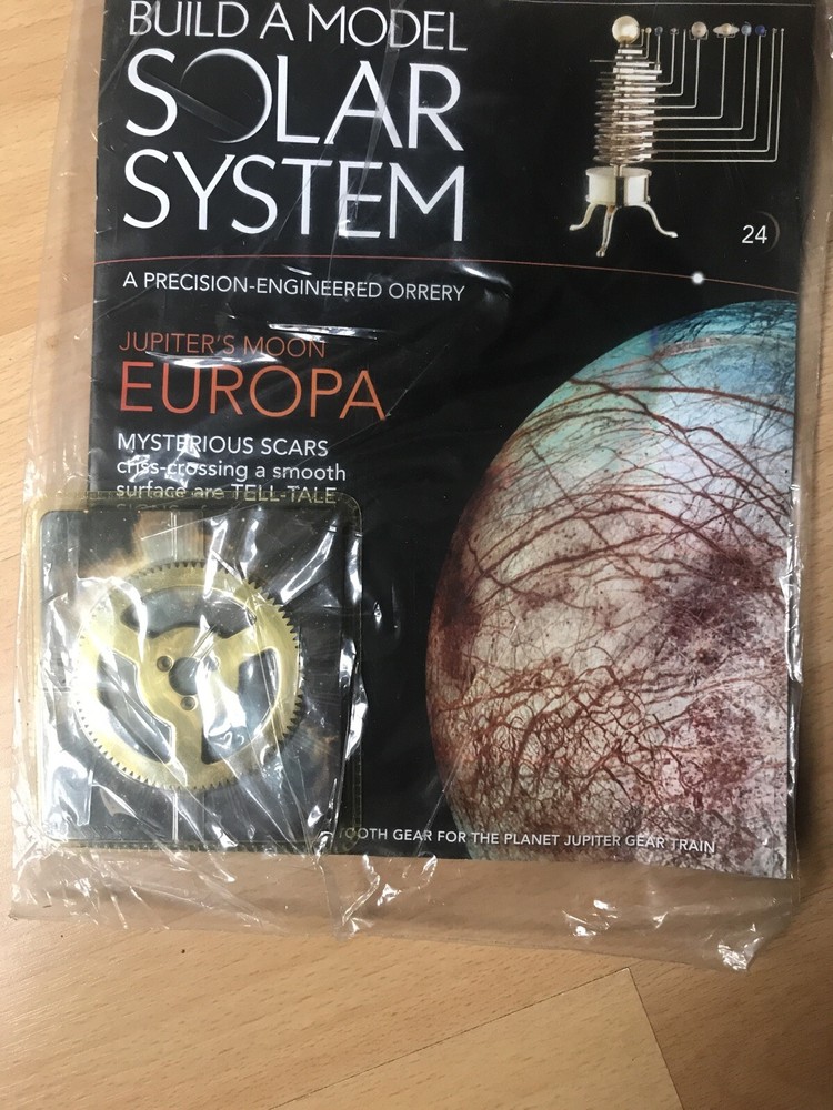 Eaglemoss build a model solar system issue 24