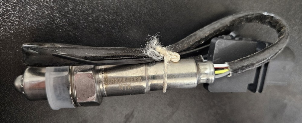 NTK Oxygen Sensor: UAR9000-EE035