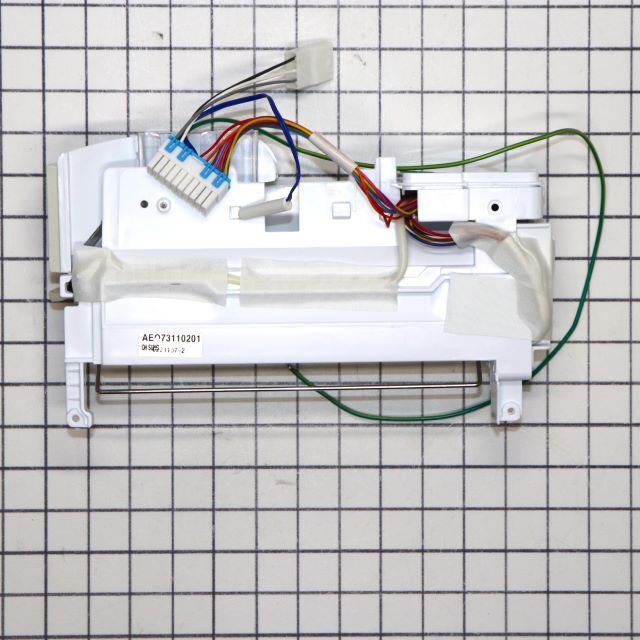 LG Refrigerator Ice Maker Assembly AEQ73110201