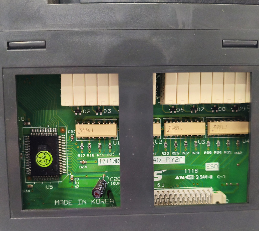 LS G4Q-RY2A RELAY OUTPUT PLC MODULE AC220V 2A