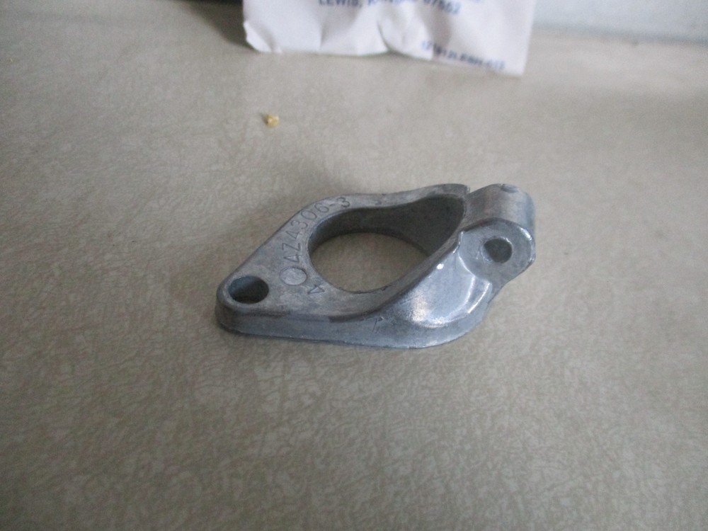 Cross Valve Lever Bracket 4Z4306