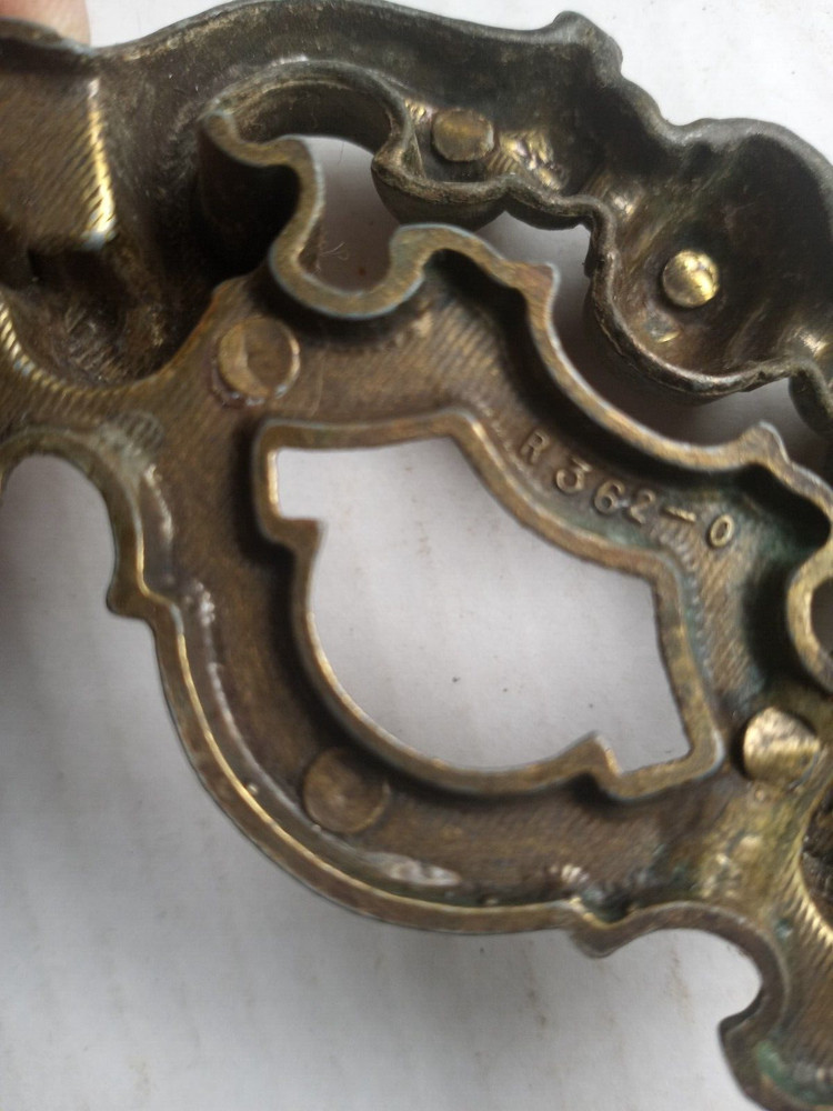1 CABINET or drawer Hardware handle