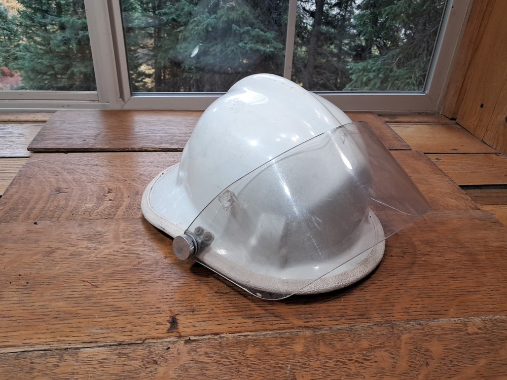 Vintage Cairns White Fire Firefighters Helmet Os