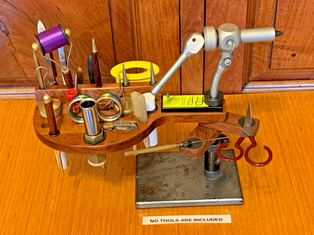 WADE'S DELUX FLY-TYING TOOL CADDY