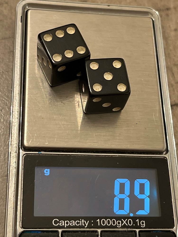 Old black bakelite dice HTF SIZE 011926@