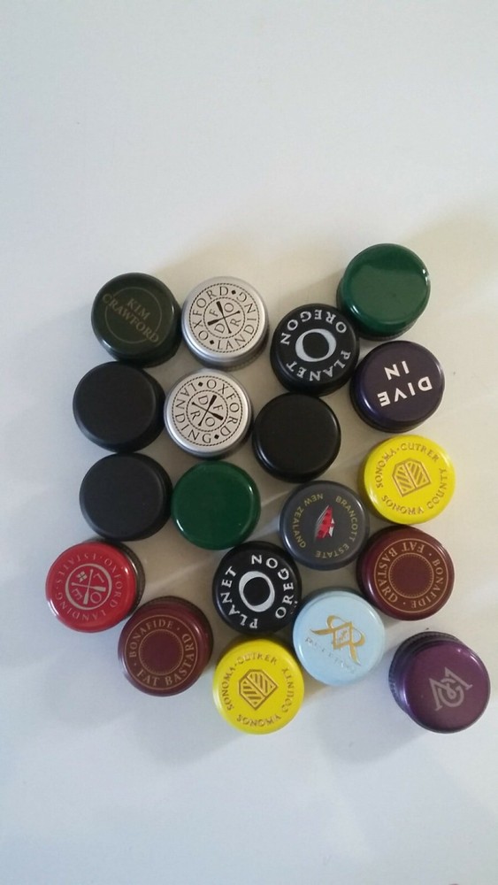 1000 USED  assorted screw cap  for wine bottle