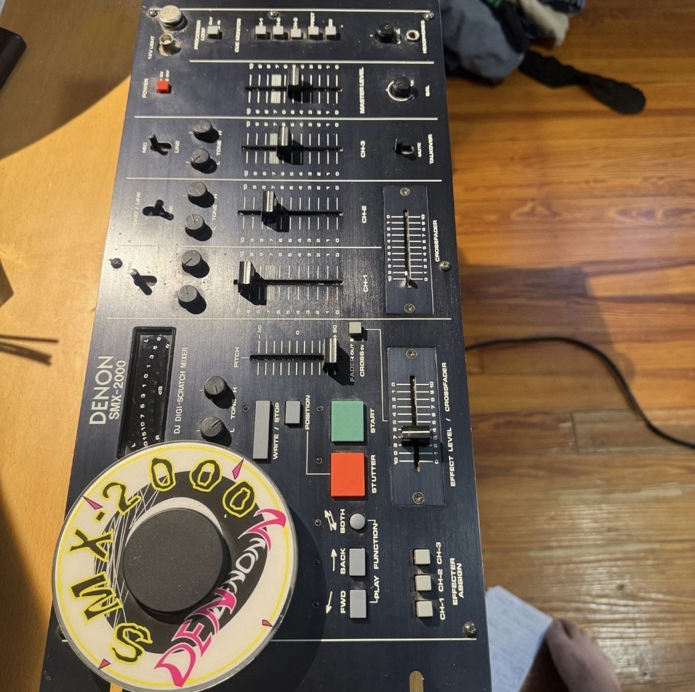 Dennon SMX-2000 DJ Mixer Digi Scratch ….. Very Rare