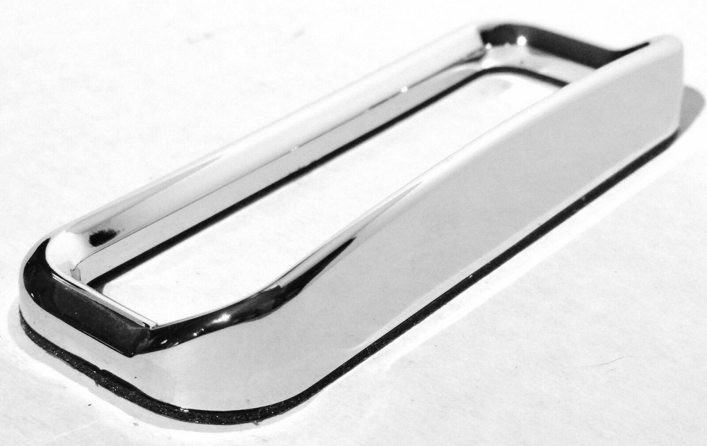 logo emblem bezel visor interior chrome plastic Freightliner Century Class