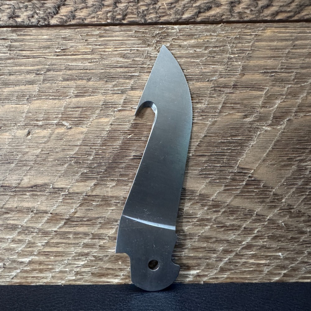 Gerber Folding Gut Hook Knife Blade Replacement, Stainless, Unsharpened - USA