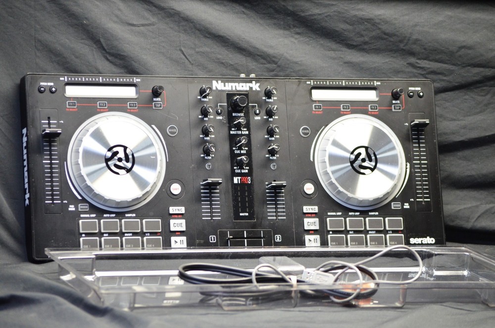 Numark Mixtrack Pro 3 DJ Controller Serato USB MIDI w/ Cable Tested Working