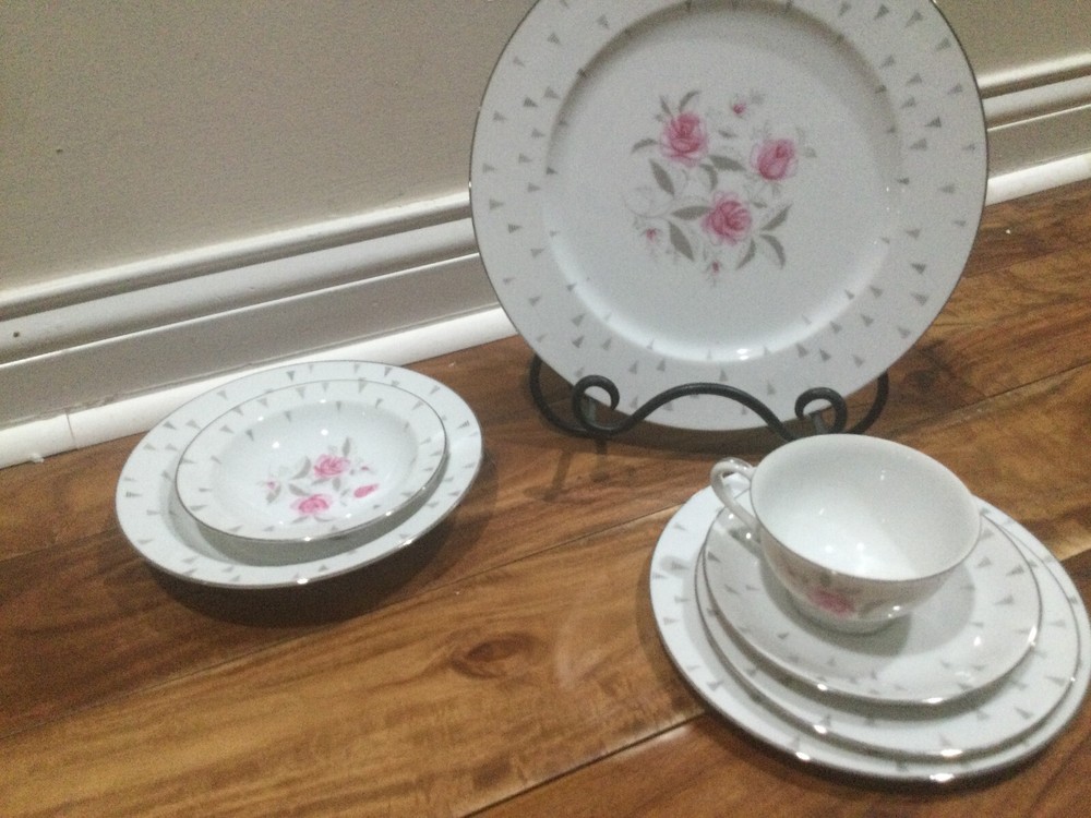 7 pc  place setting(s Sango Arcadia pink rose plate bowl cup MORE AVAILABLE MINT
