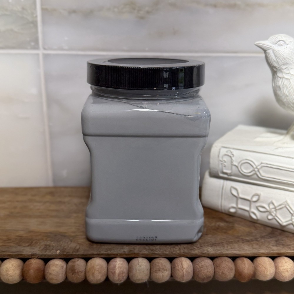 Dixie Belle chalk paint Manatee Gray 32OZ
