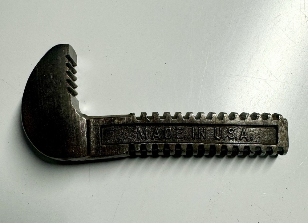 Vintage 8" Monkey/Pipe Wrench