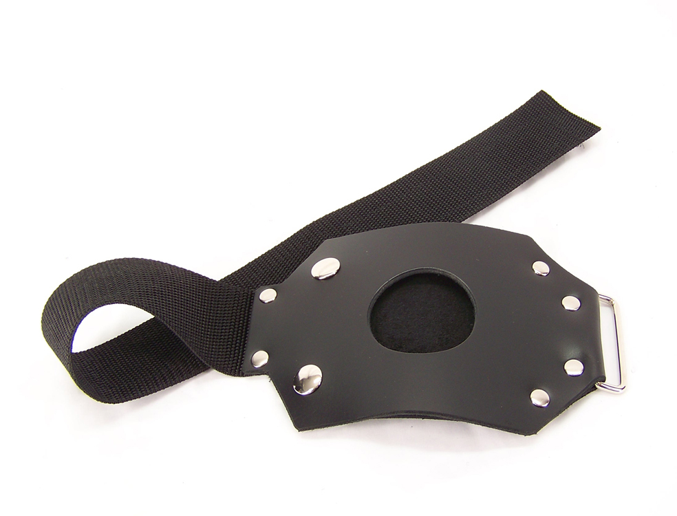 Leather Thigh Strap-On by Axovus