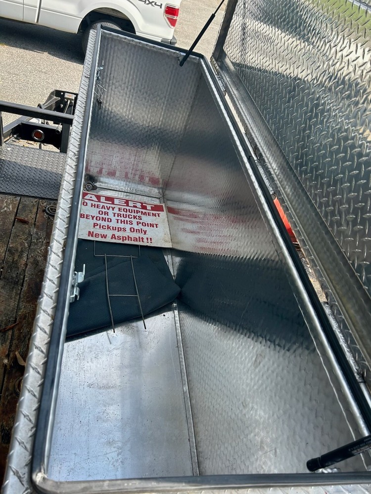 Aluminum Diamond Plate Box