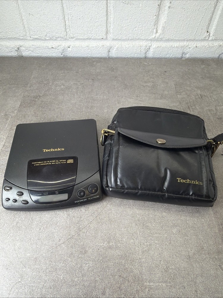 Technics SL-XP300 Portable CD Player - Working