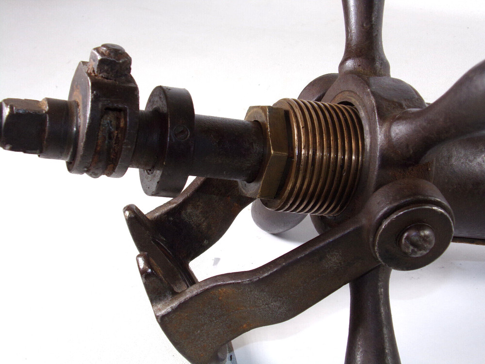 Mueller E4 Model No. 5 Drilling Machine