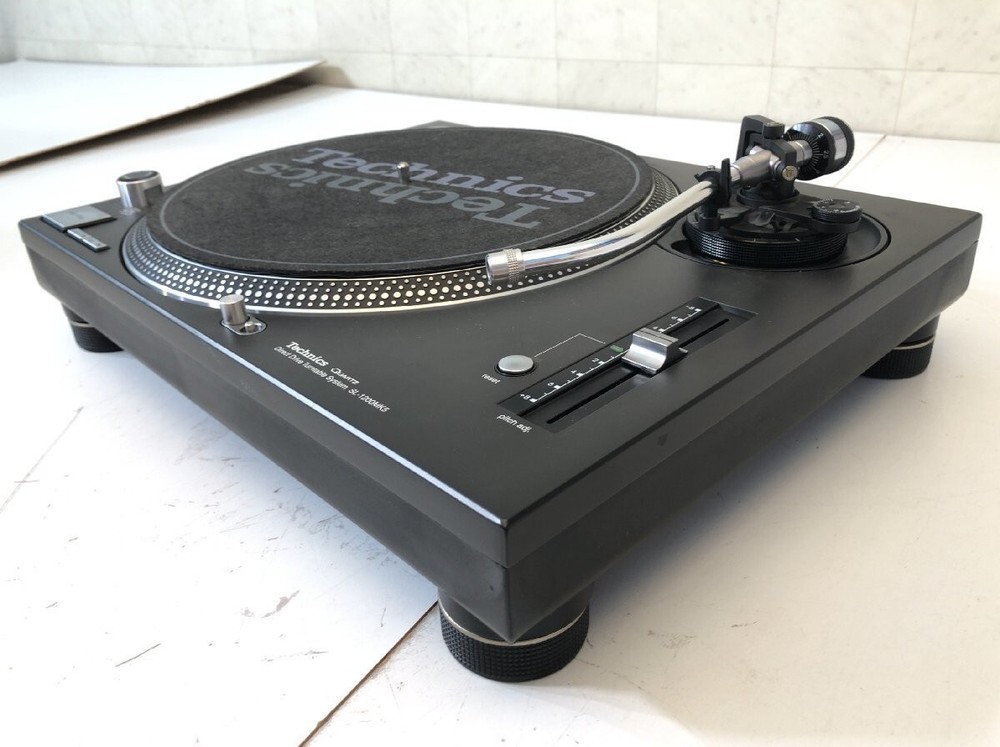 Technics SL-1200MK5 DJ Turntable