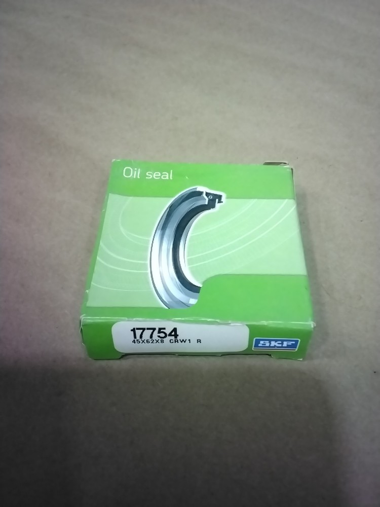 SKF 17754 Oil Seal