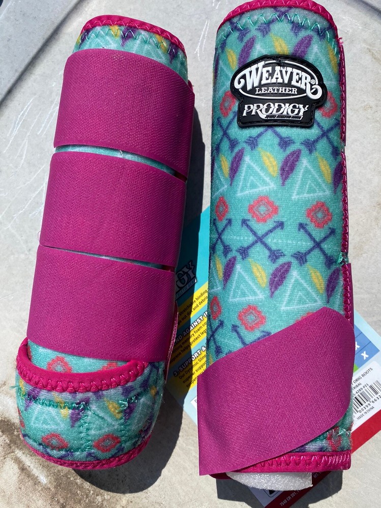Weaver Tribal pattern Prodigy sport boots front pair