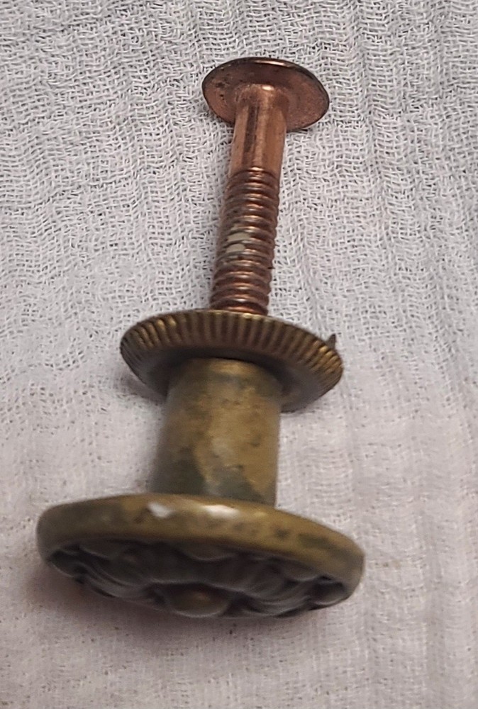 1 Vintage Brass Drawer Pull