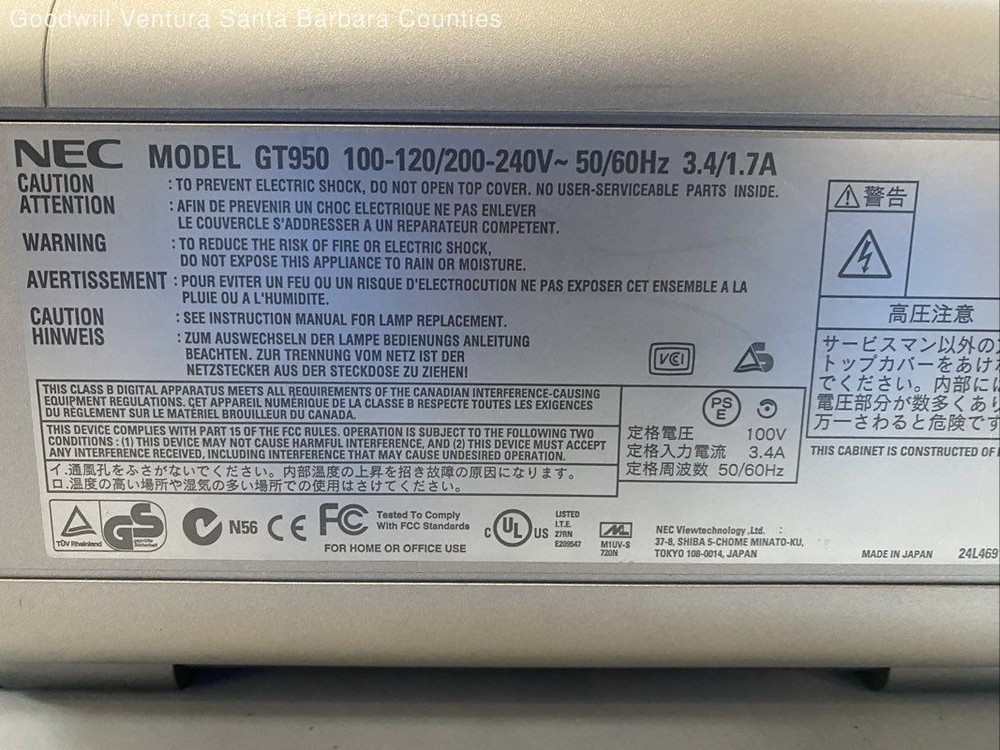 Nec GT950 LCD Projector - Read