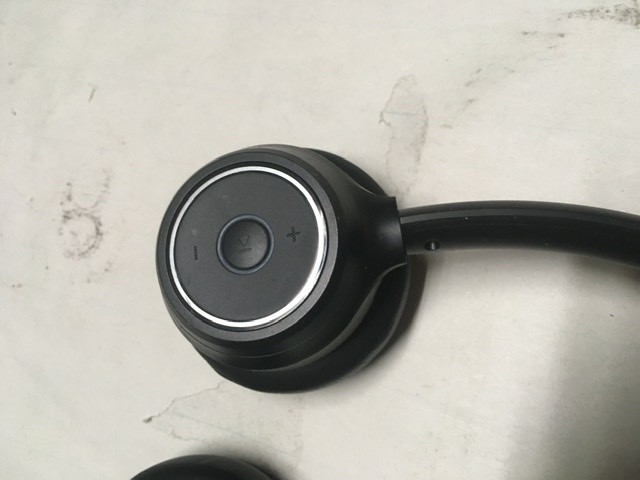 Gixxted KH109M Bluetooth Headset w/ Microphone working no USB receiver (dongle)